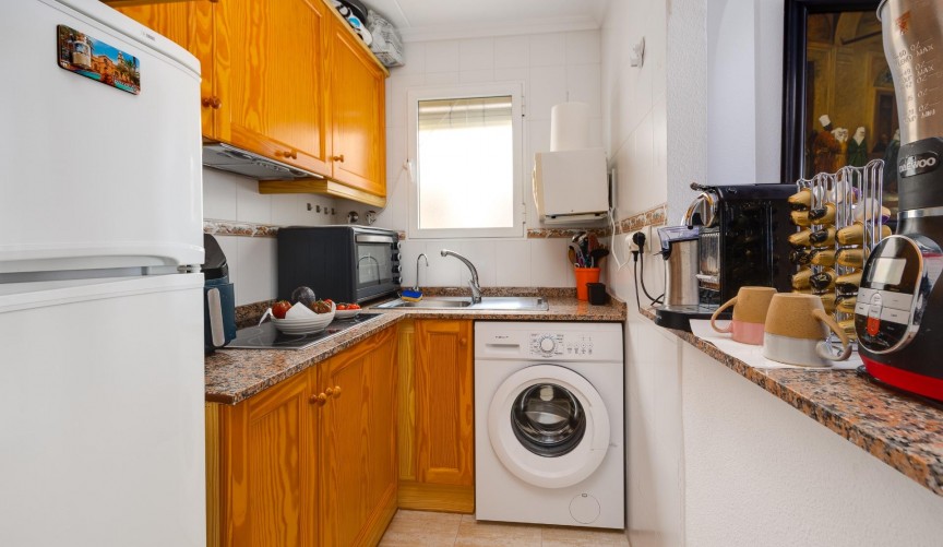 Resale - Apartment -
Torrevieja - Estacion De Autobuses