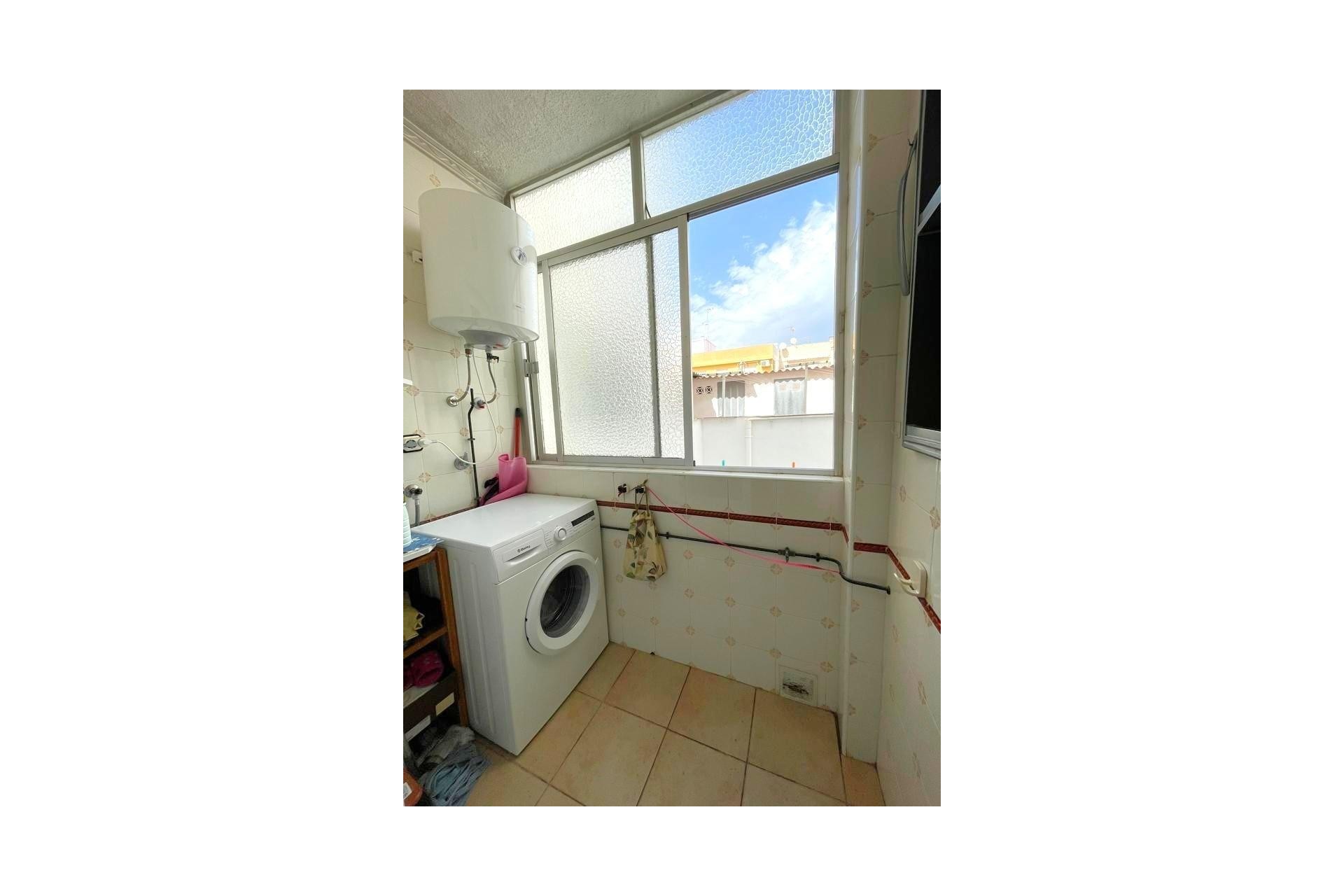 Resale - Apartment -
Torrevieja - Estacion De Autobuses