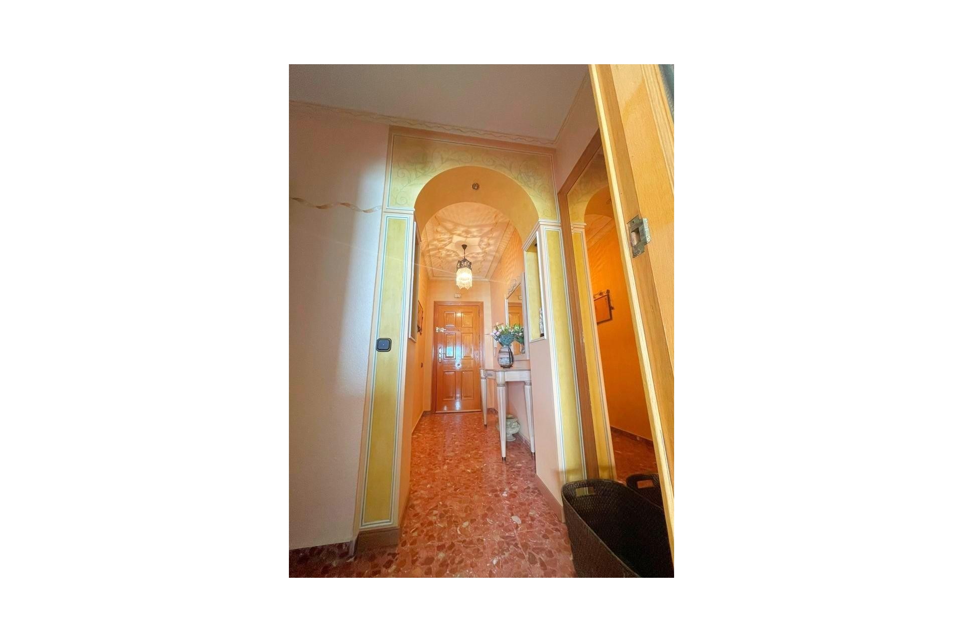 Resale - Apartment -
Torrevieja - Estacion De Autobuses