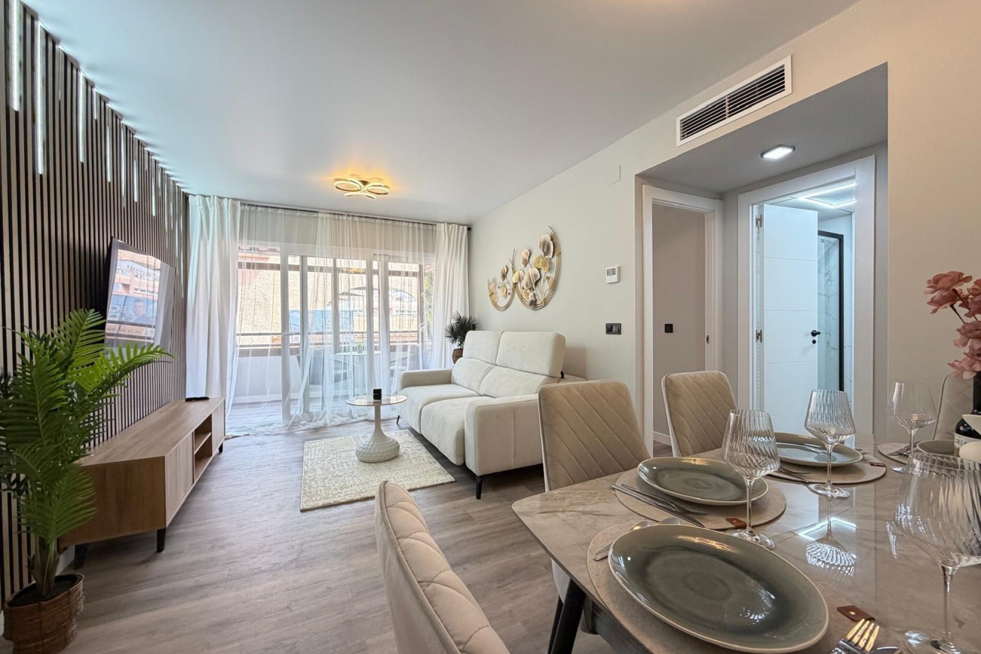 Resale - Apartment -
Torrevieja - Estacion De Autobuses