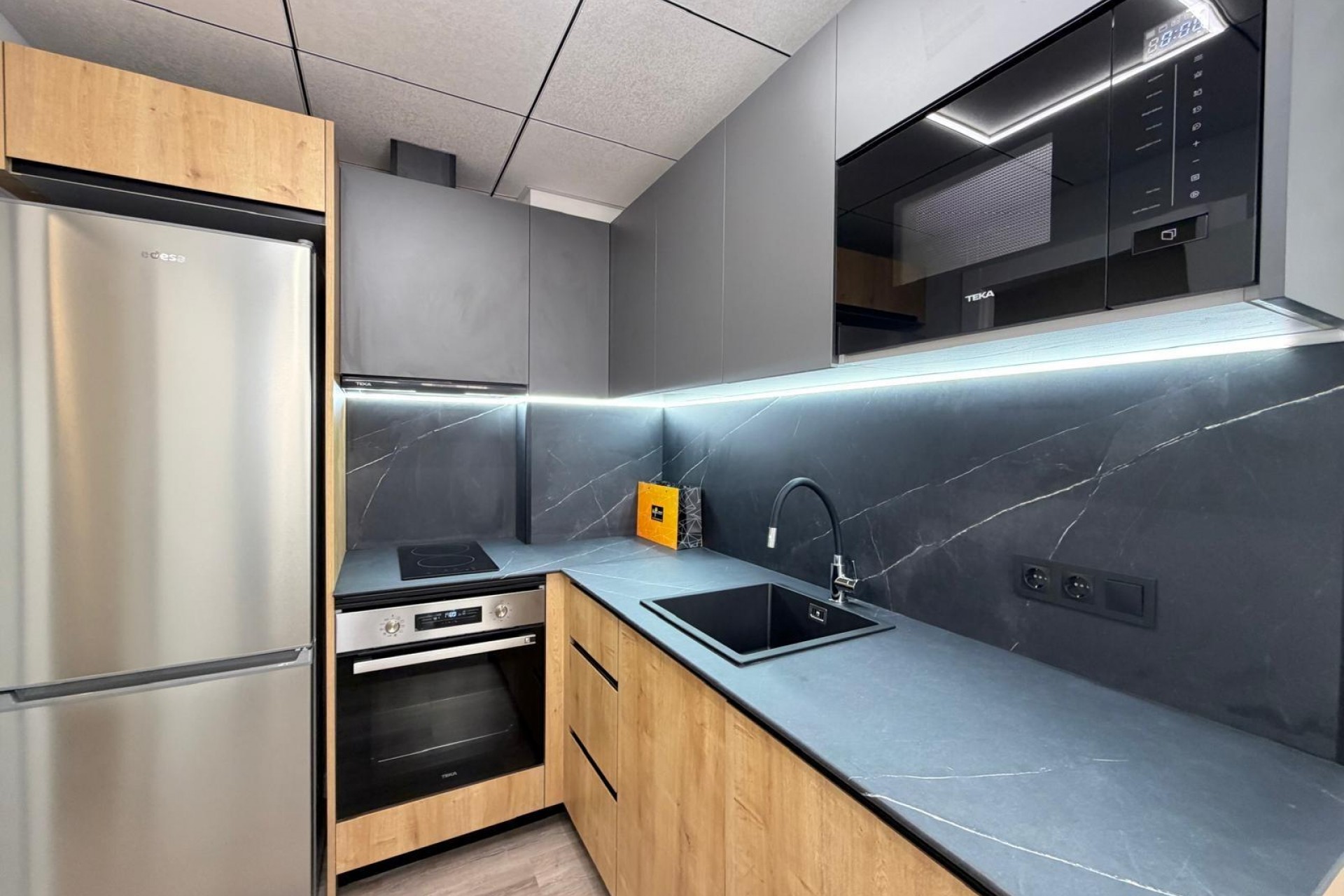Resale - Apartment -
Torrevieja - Estacion De Autobuses