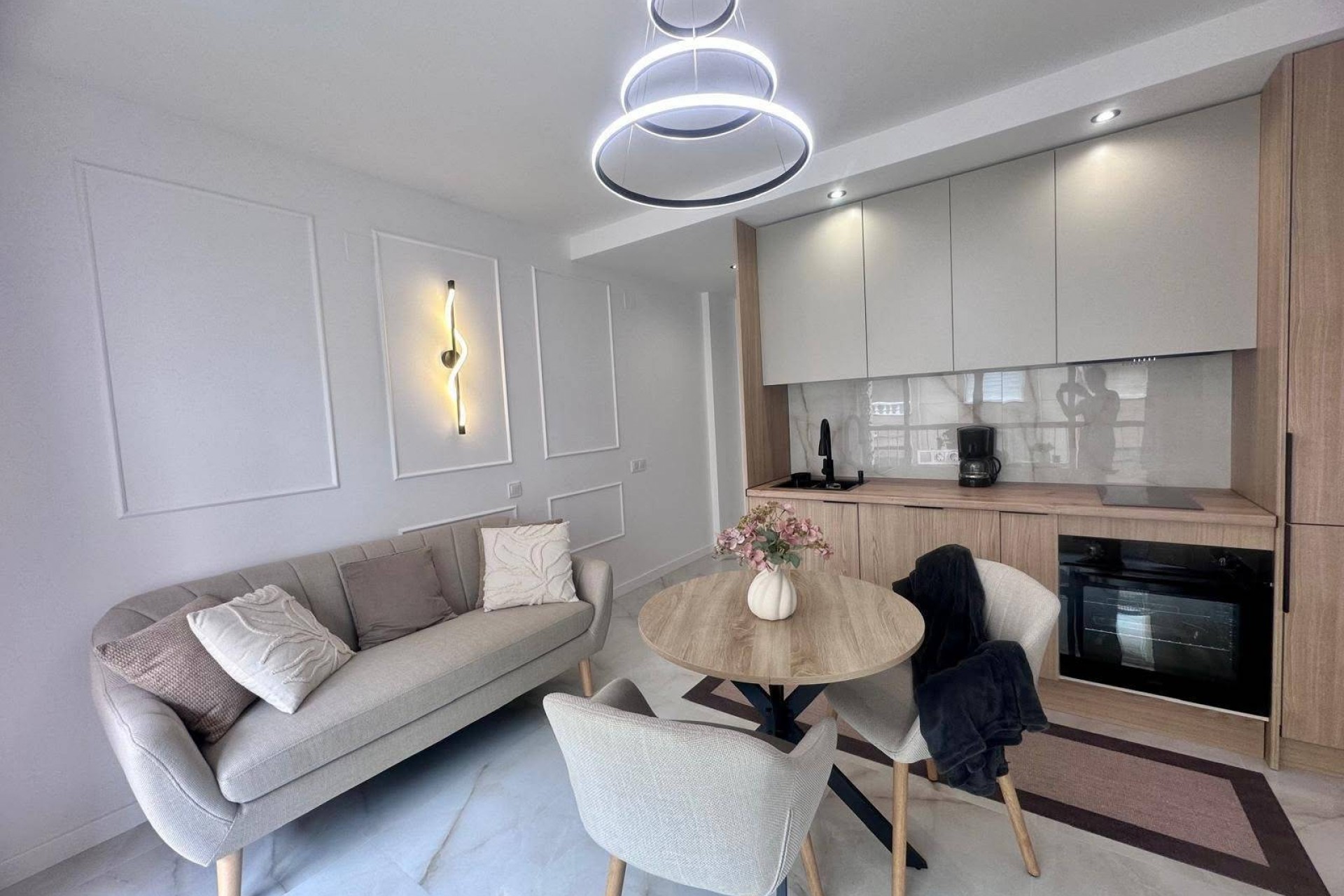 Resale - Apartment -
Torrevieja - Estacion De Autobuses