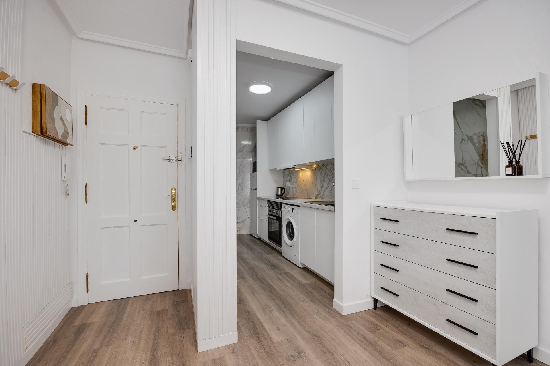 Resale - Apartment -
Torrevieja - Estacion De Autobuses