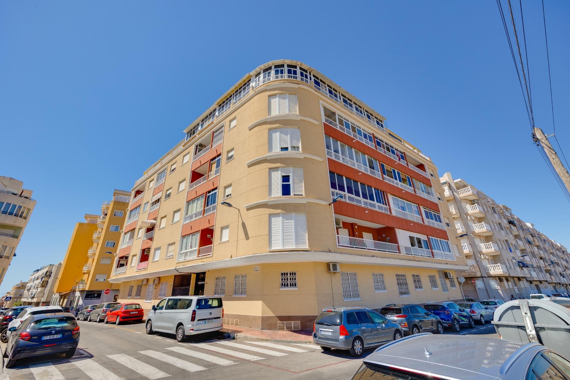 Resale - Apartment -
Torrevieja - Estacion De Autobuses