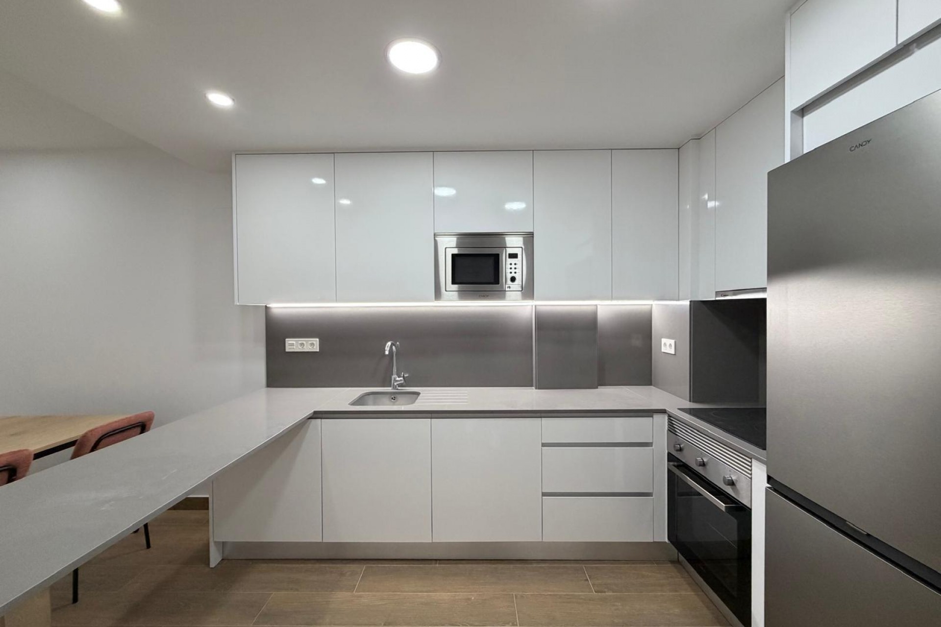 Resale - Apartment -
Torrevieja - Estacion De Autobuses