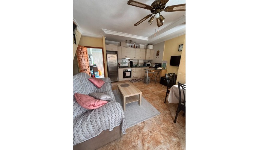 Resale - Apartment -
Torrevieja - Estacion De Autobuses