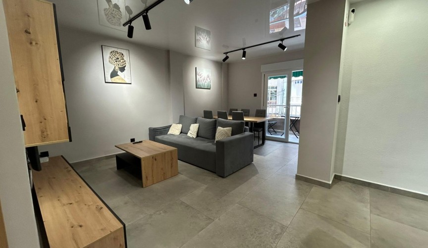 Resale - Apartment -
Torrevieja - Estacion De Autobuses