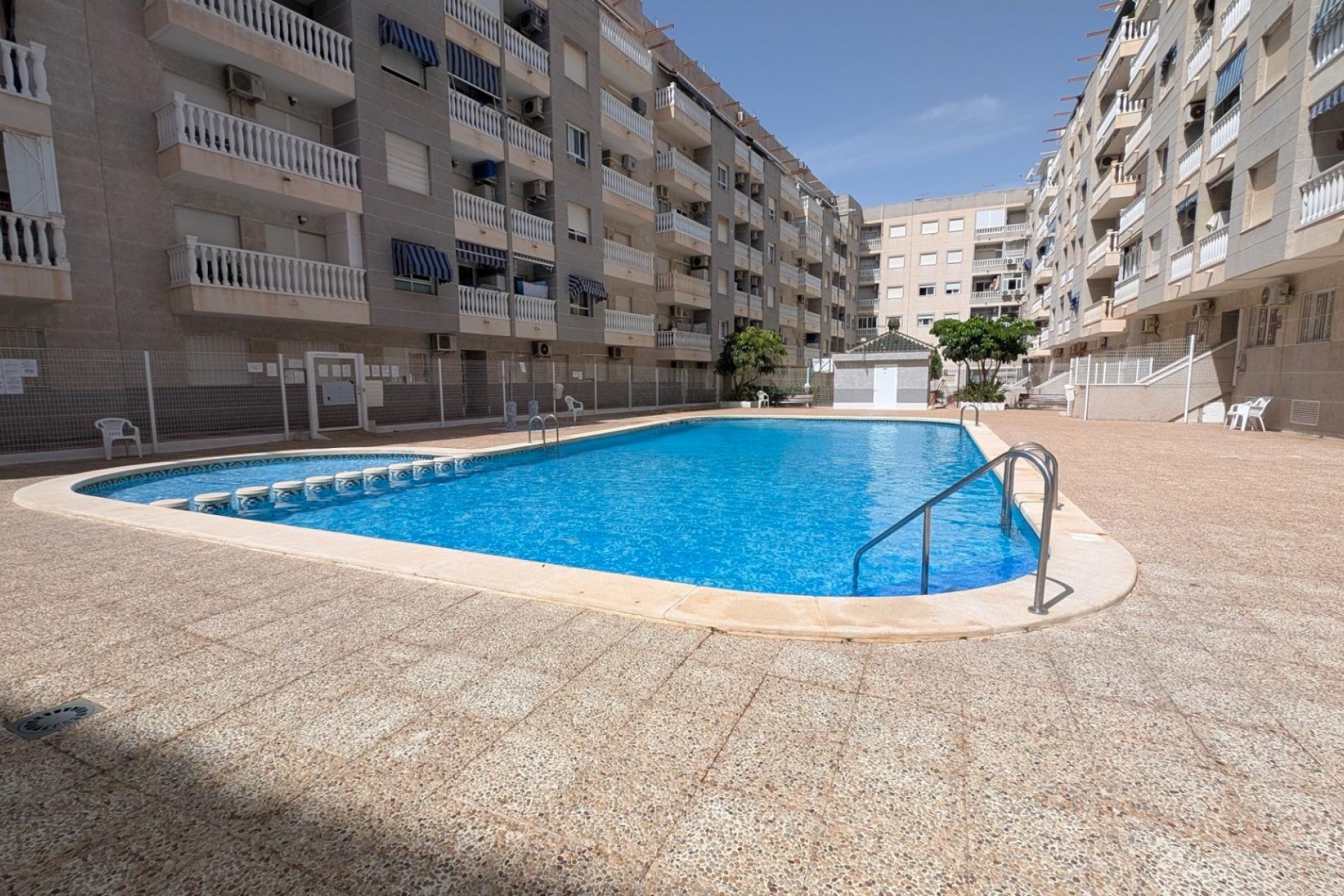 Resale - Apartment -
Torrevieja - Estacion De Autobuses