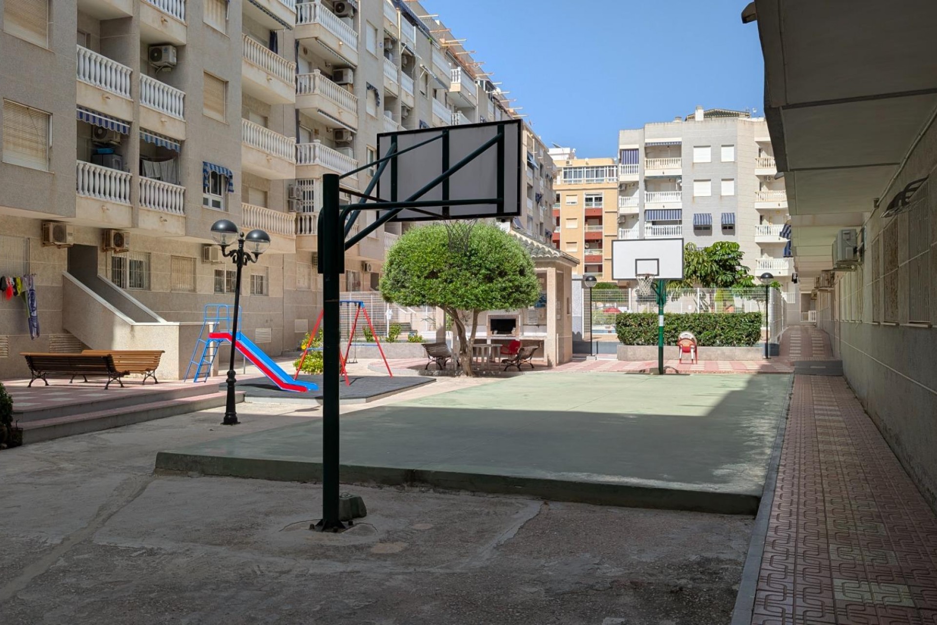 Resale - Apartment -
Torrevieja - Estacion De Autobuses