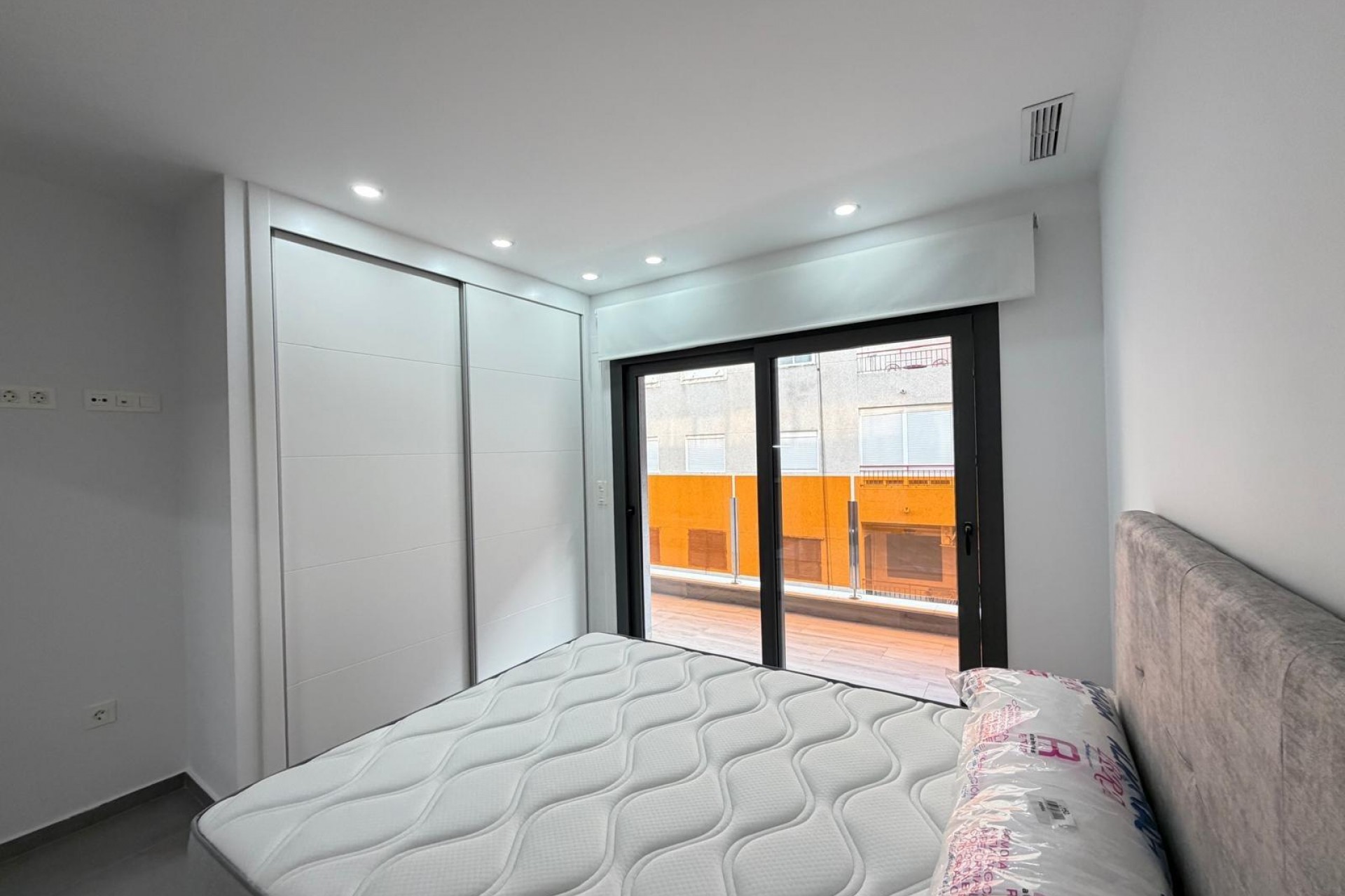 Resale - Apartment -
Torrevieja - Estacion De Autobuses