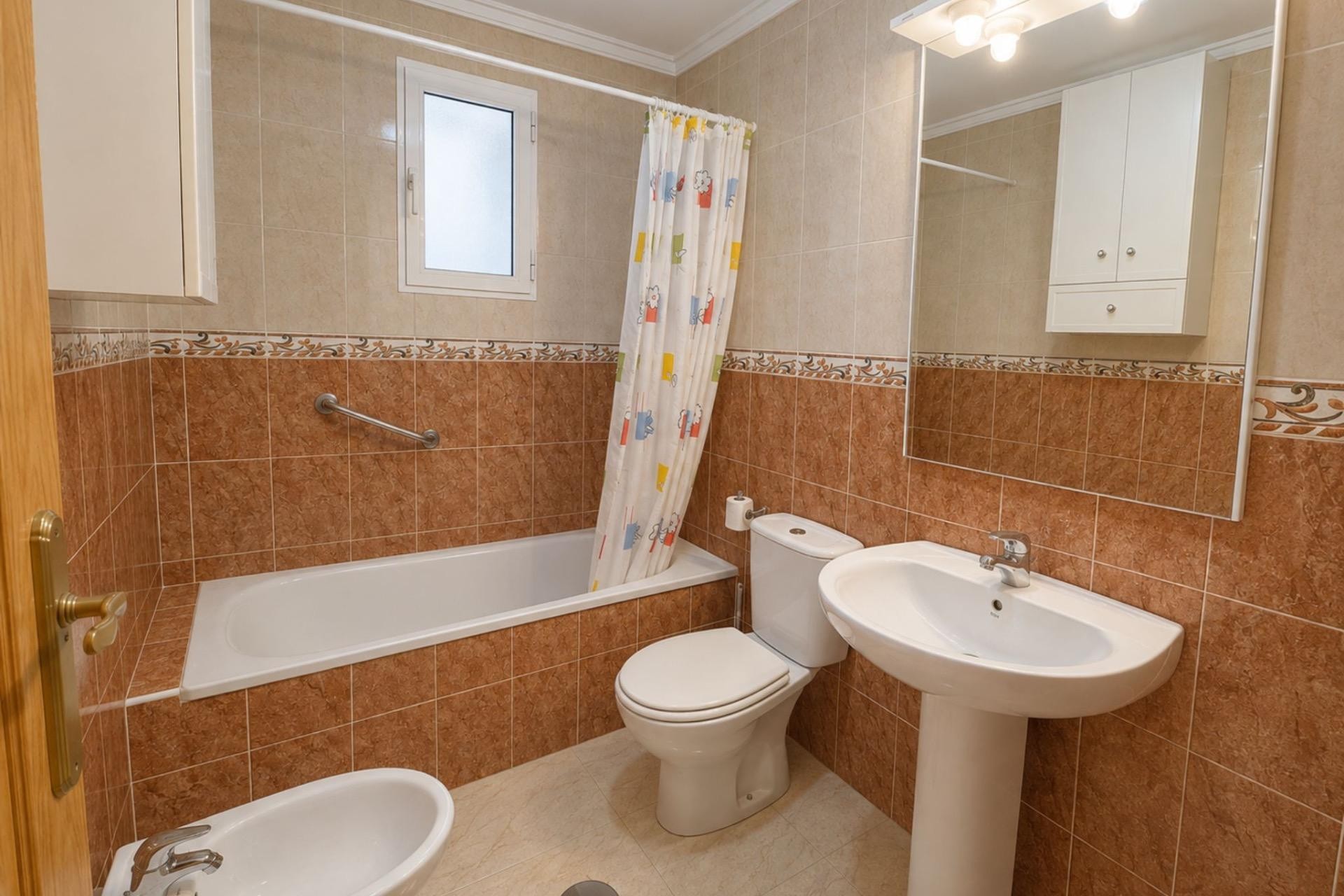 Resale - Apartment -
Torrevieja - Estacion De Autobuses