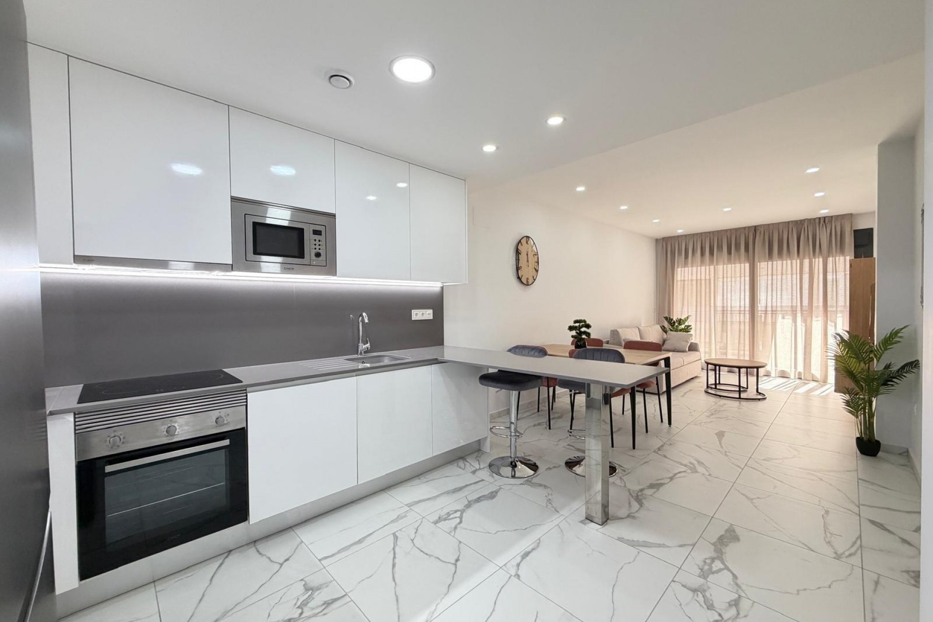 Resale - Apartment -
Torrevieja - Estacion De Autobuses