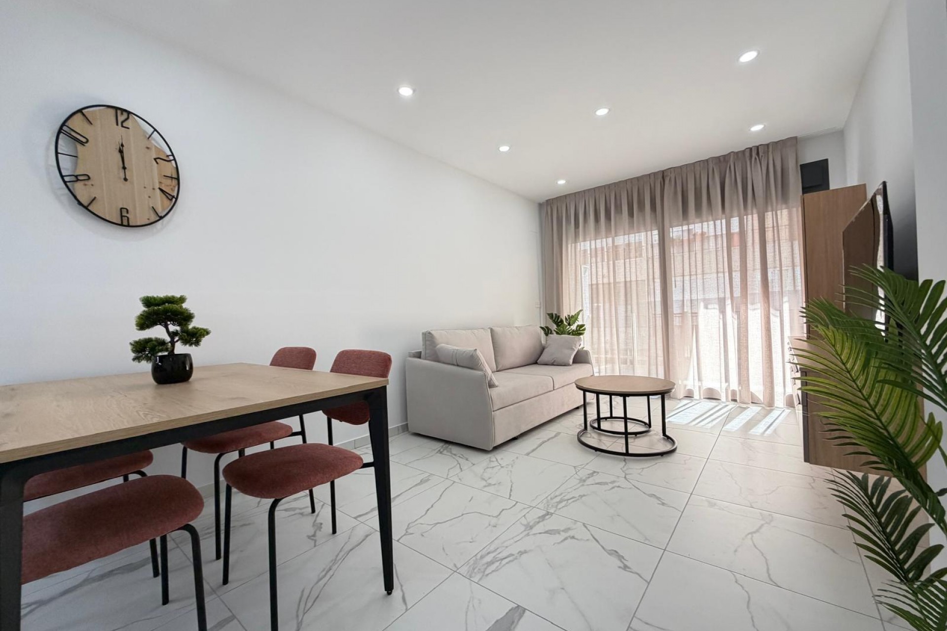 Resale - Apartment -
Torrevieja - Estacion De Autobuses