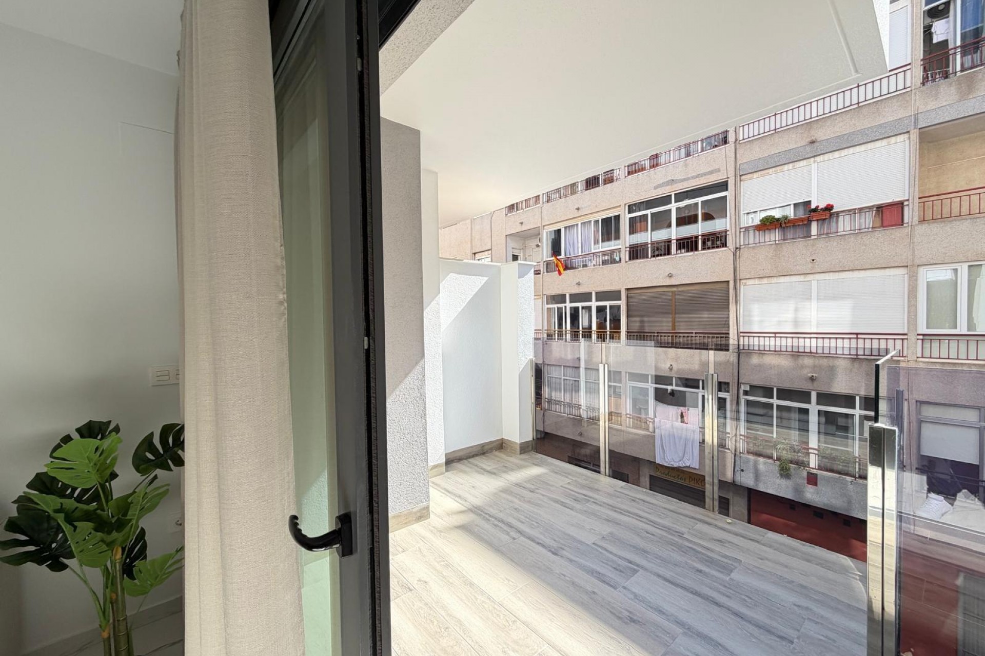 Resale - Apartment -
Torrevieja - Estacion De Autobuses