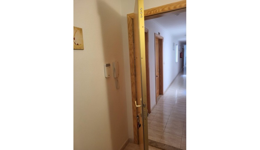 Resale - Apartment -
Torrevieja - Estacion De Autobuses