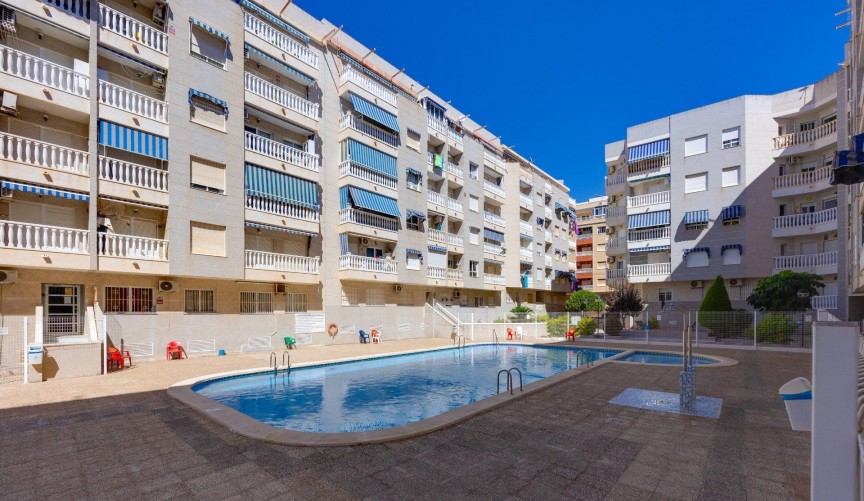 Resale - Apartment -
Torrevieja - Estacion De Autobuses
