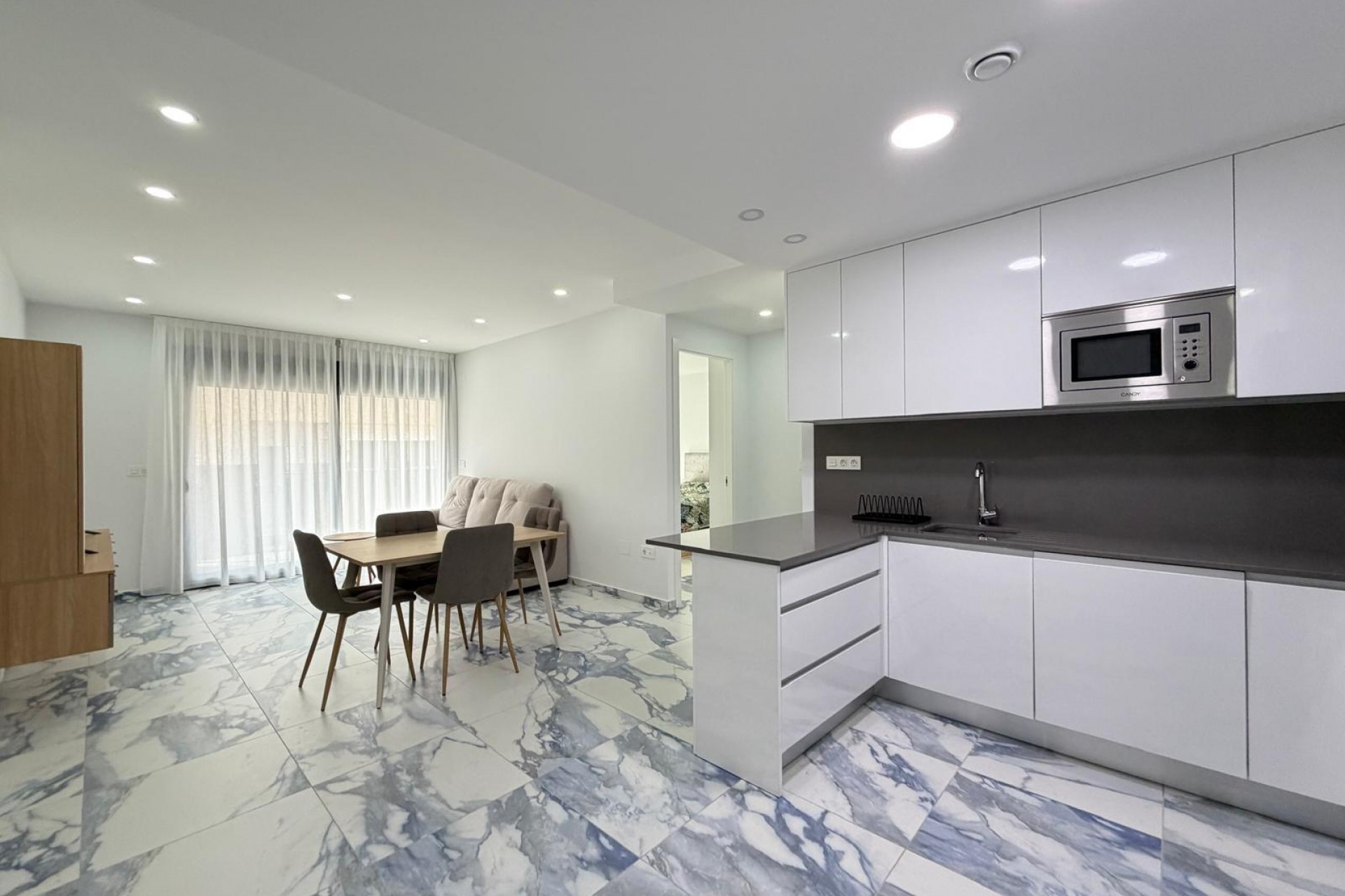 Resale - Apartment -
Torrevieja - Estacion De Autobuses