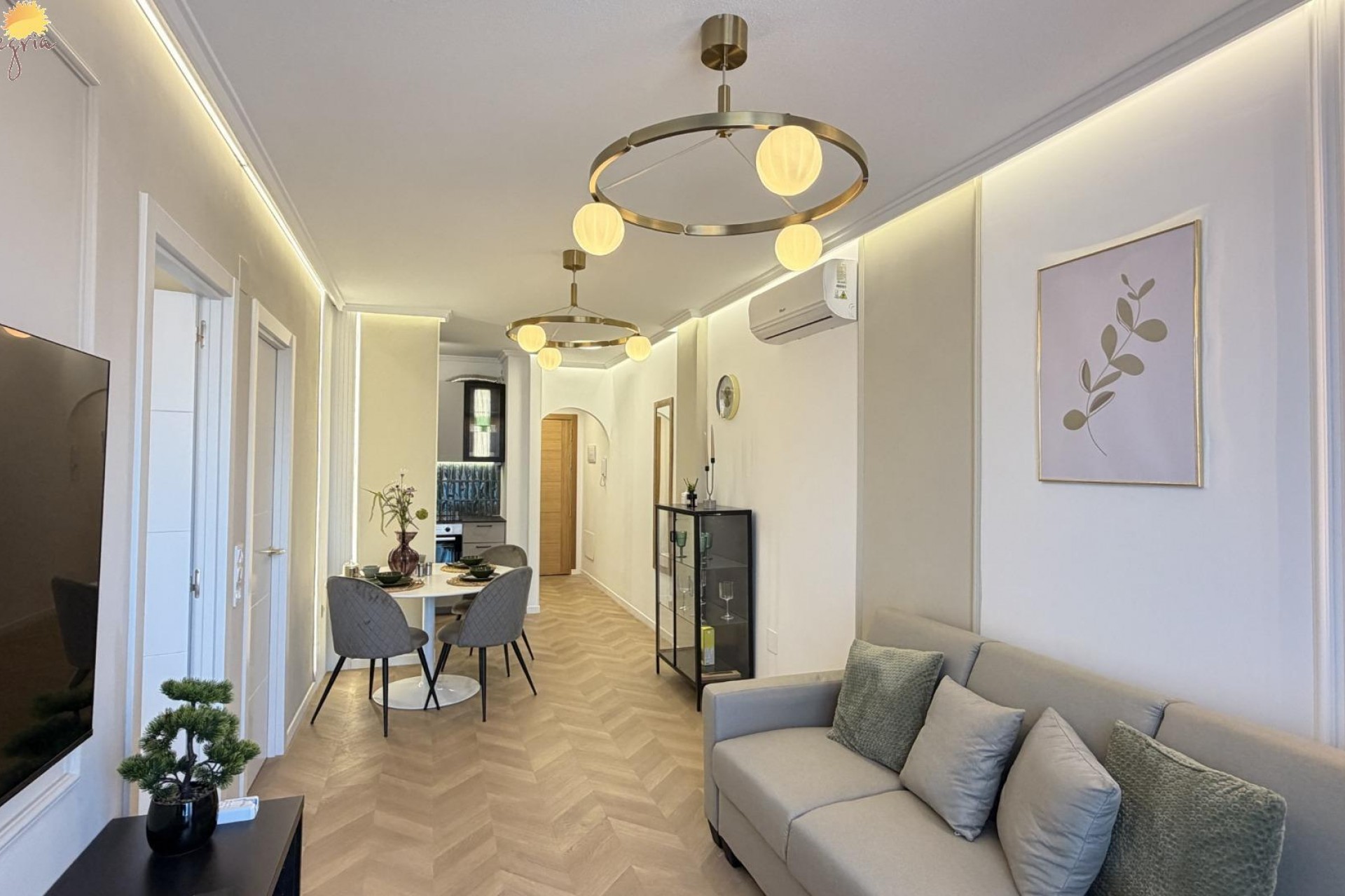 Resale - Apartment -
Torrevieja - Estacion De Autobuses