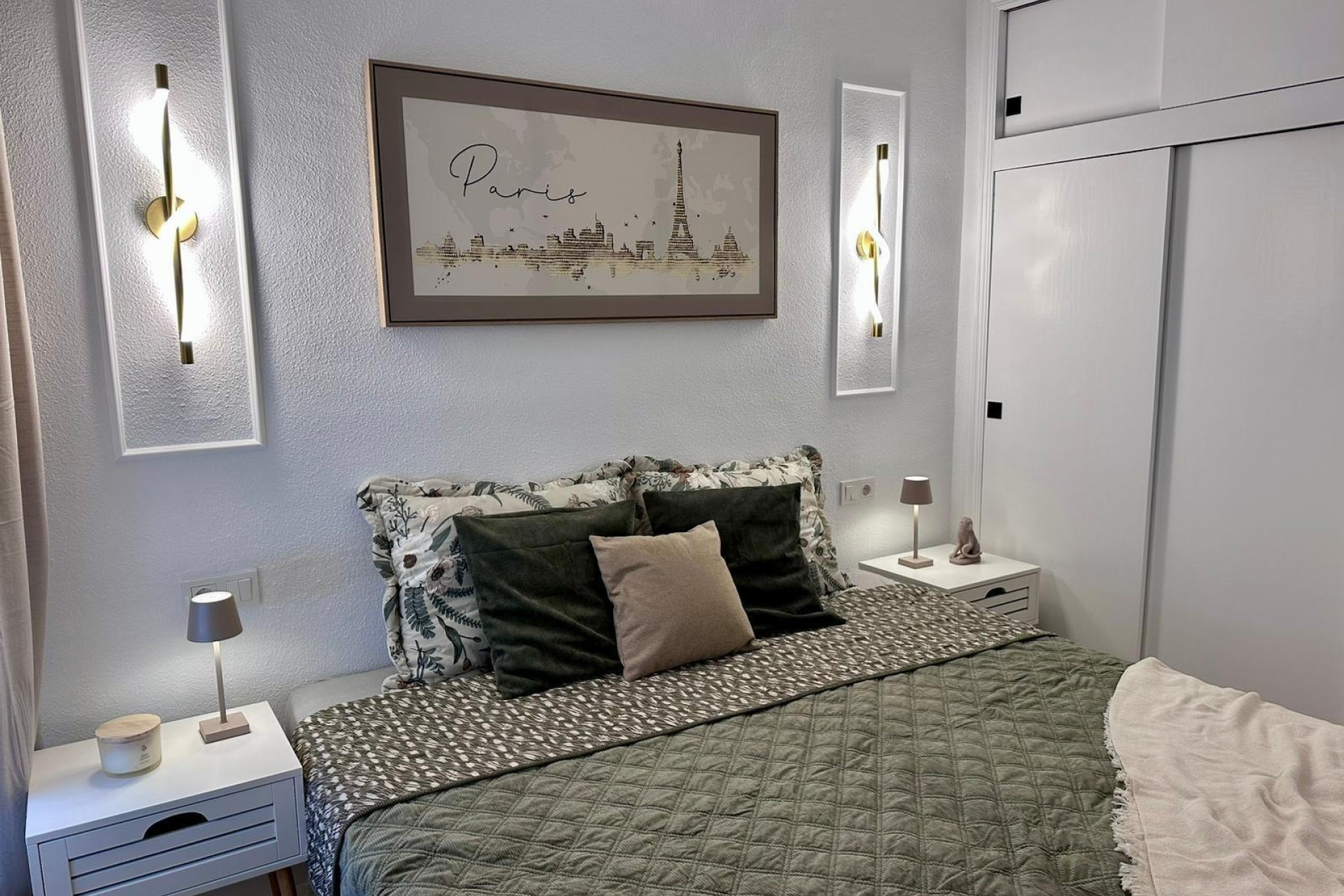 Resale - Apartment -
Torrevieja - Habaneras
