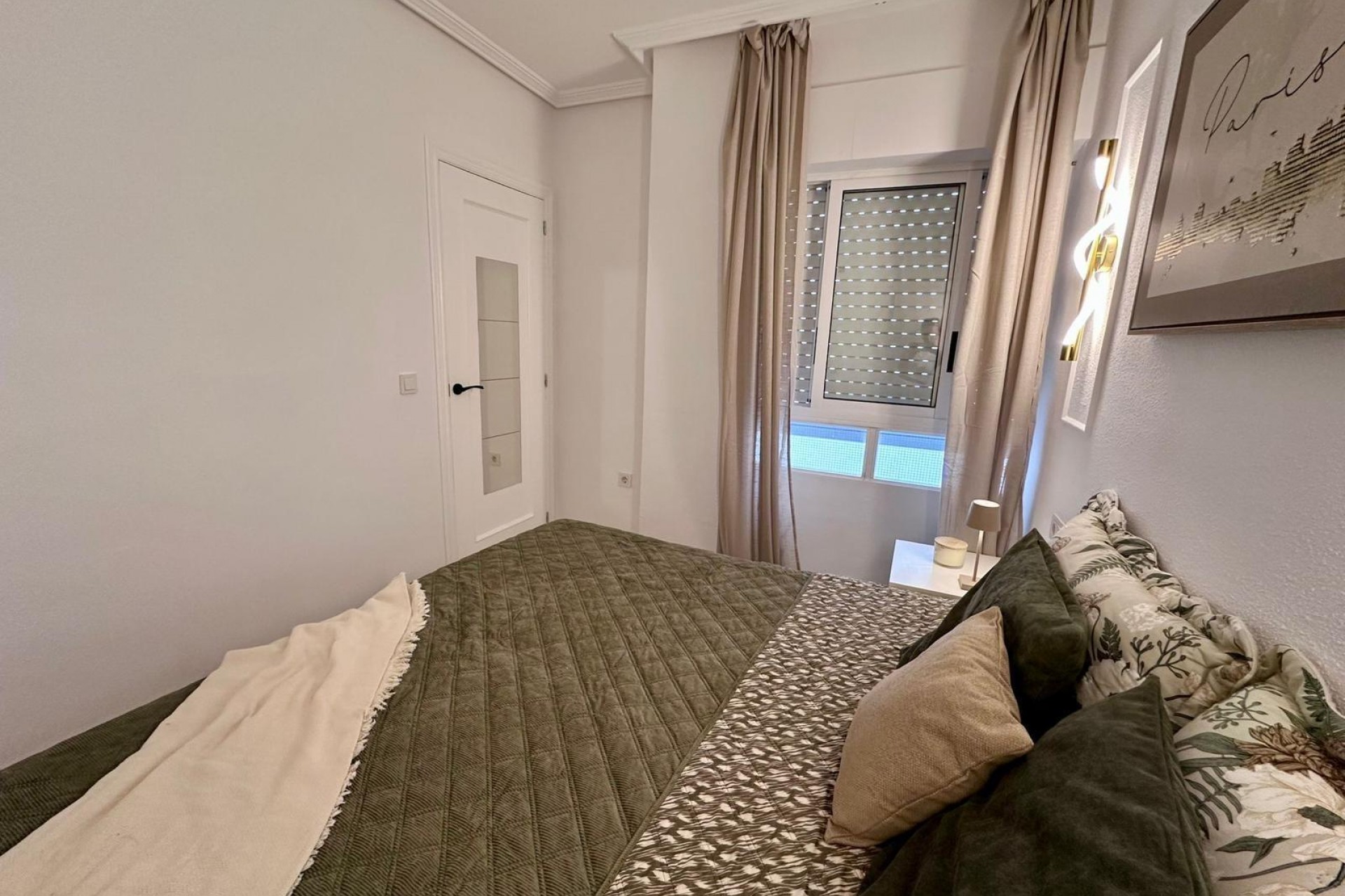 Resale - Apartment -
Torrevieja - Habaneras