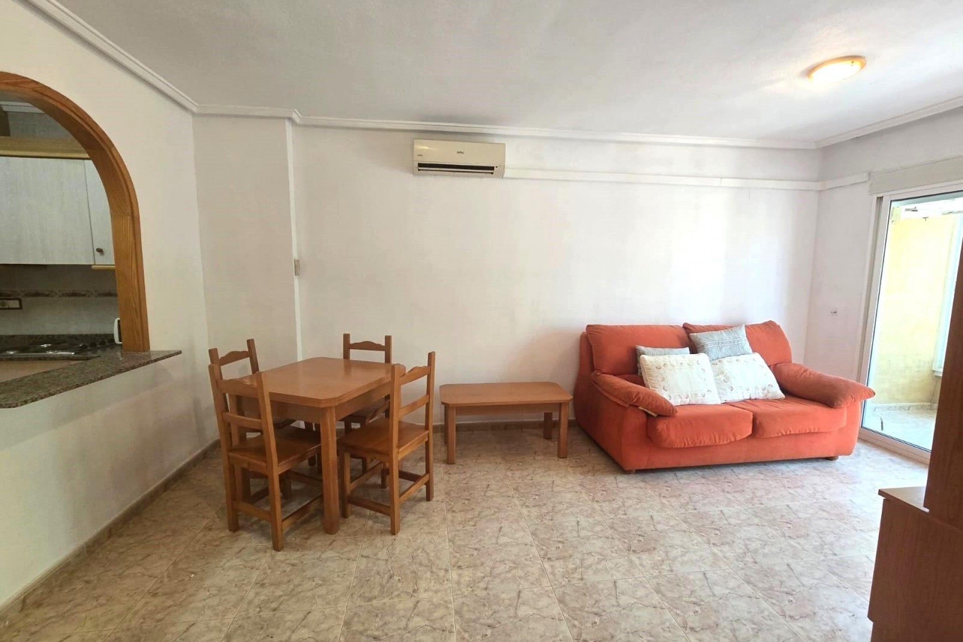 Resale - Apartment -
Torrevieja - Habaneras