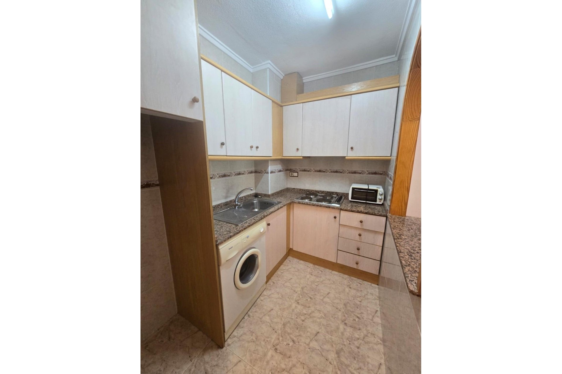 Resale - Apartment -
Torrevieja - Habaneras