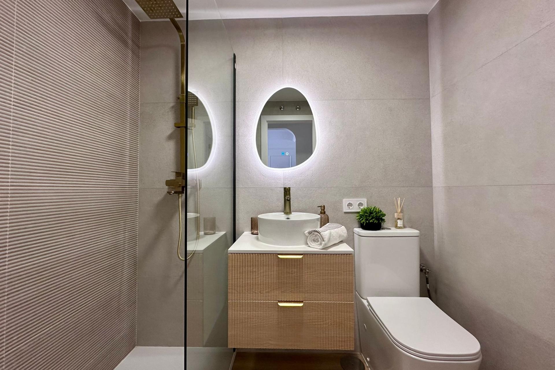 Resale - Apartment -
Torrevieja - Habaneras