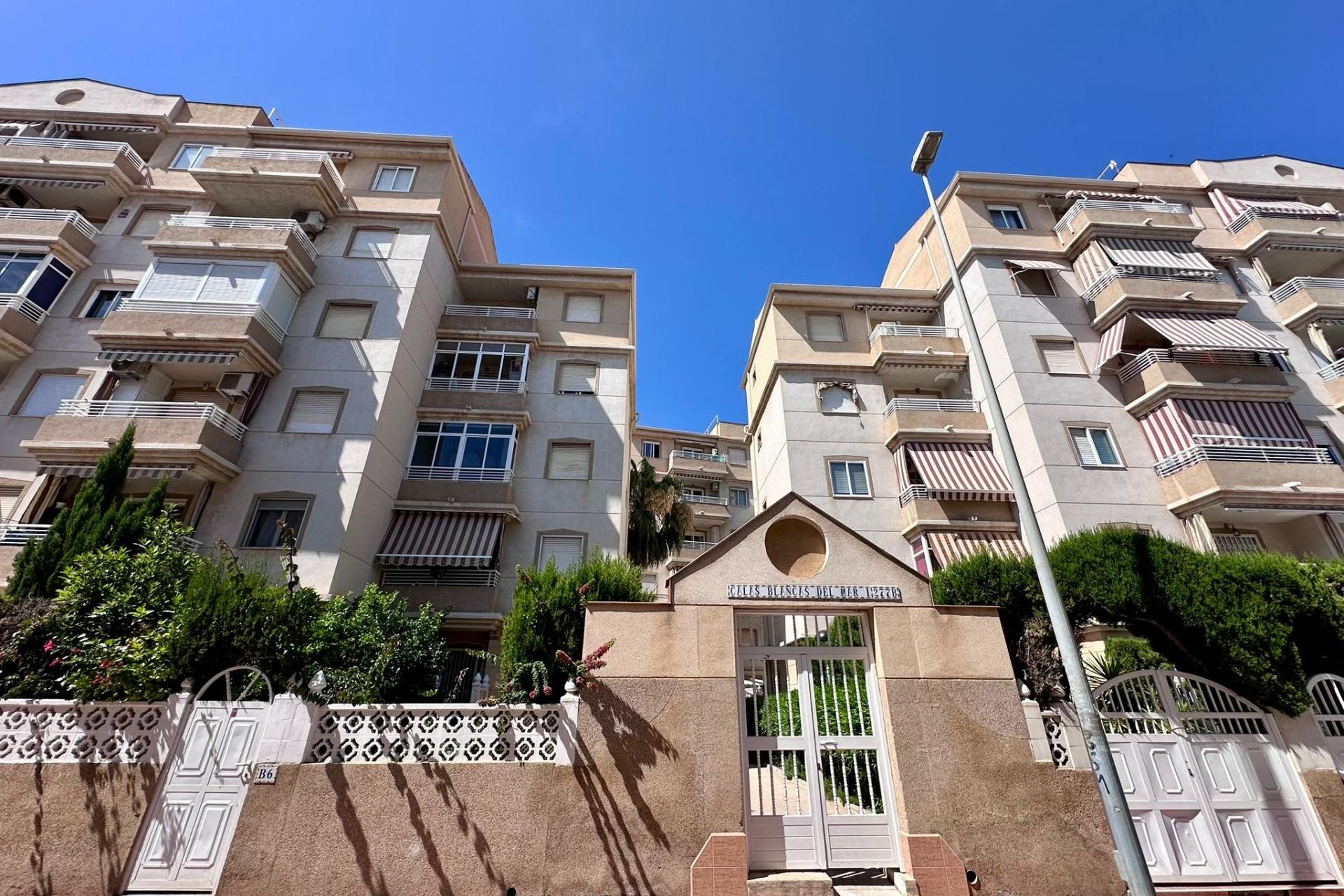 Resale - Apartment -
Torrevieja - Habaneras