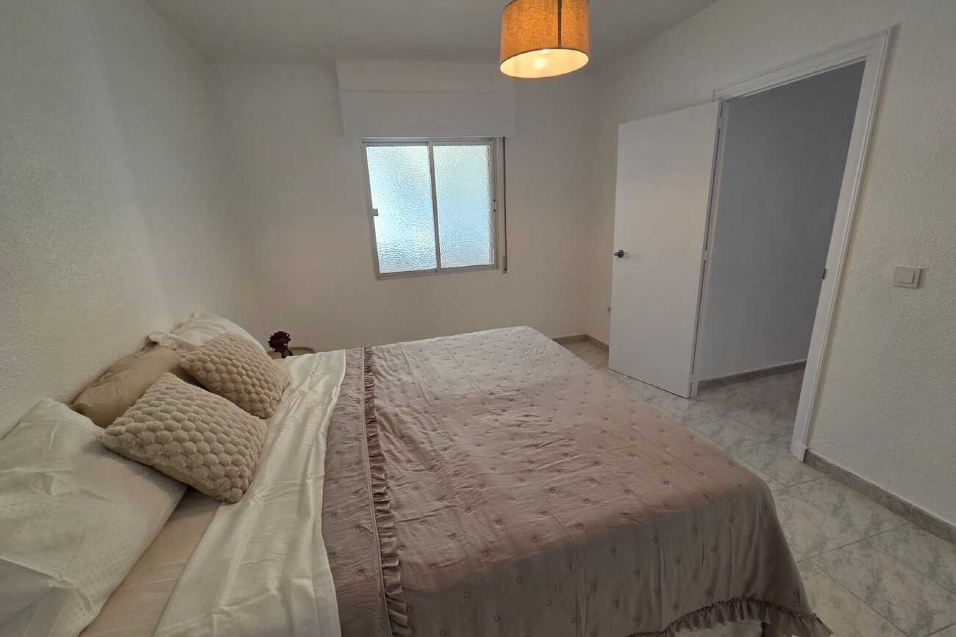 Resale - Apartment -
Torrevieja - Habaneras