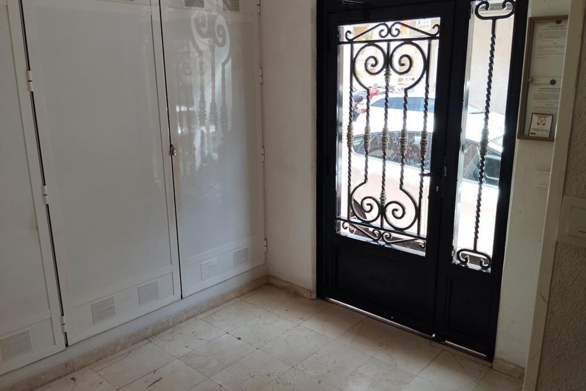 Resale - Apartment -
Torrevieja - Habaneras