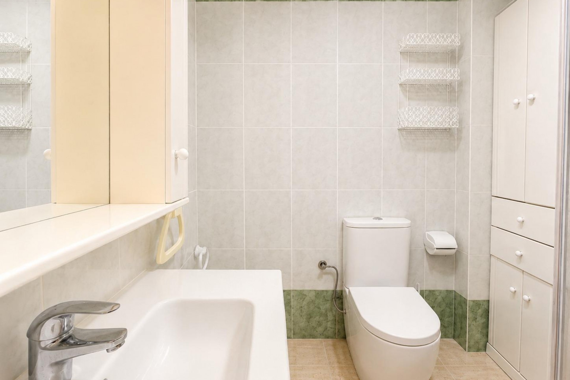 Resale - Apartment -
Torrevieja - Habaneras