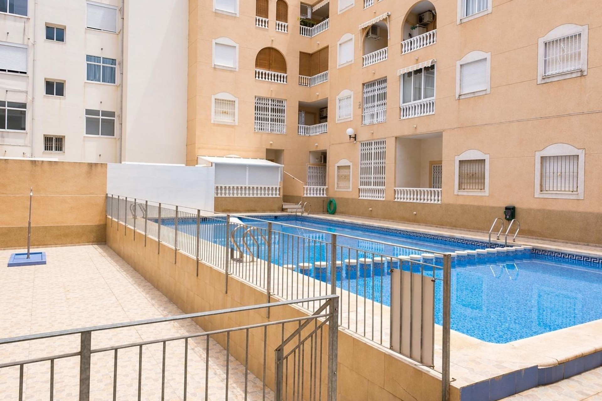 Resale - Apartment -
Torrevieja - Habaneras