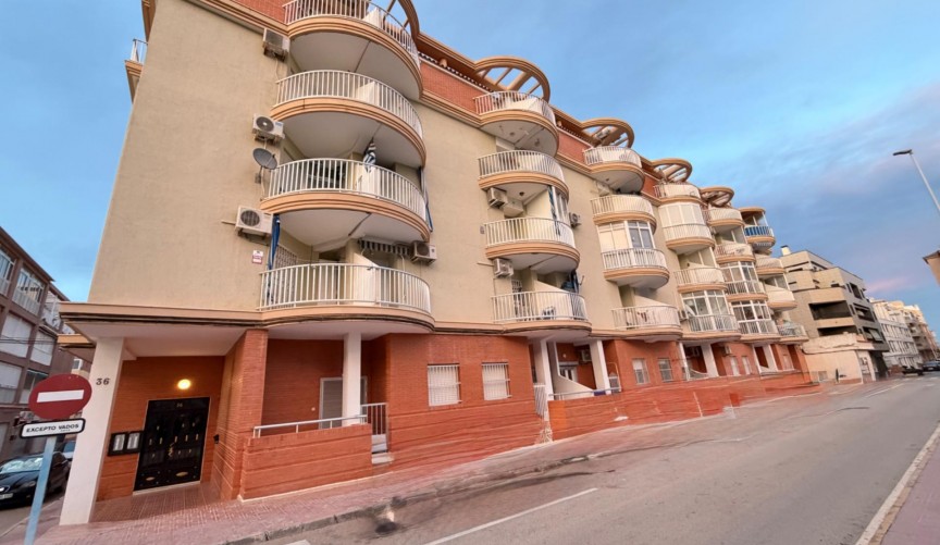 Resale - Apartment -
Torrevieja - La Mata Pueblo