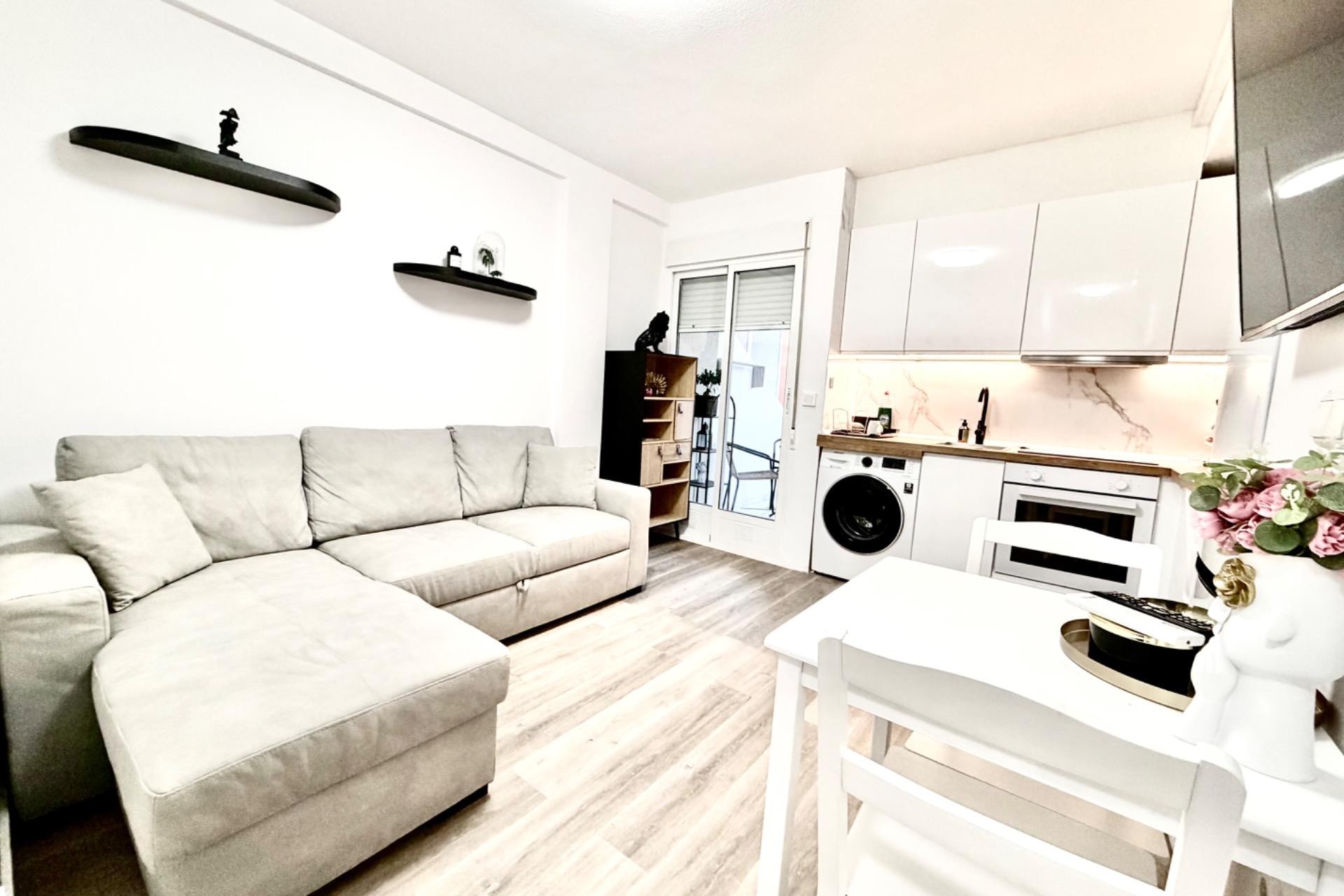 Resale - Apartment -
Torrevieja - La Mata Pueblo
