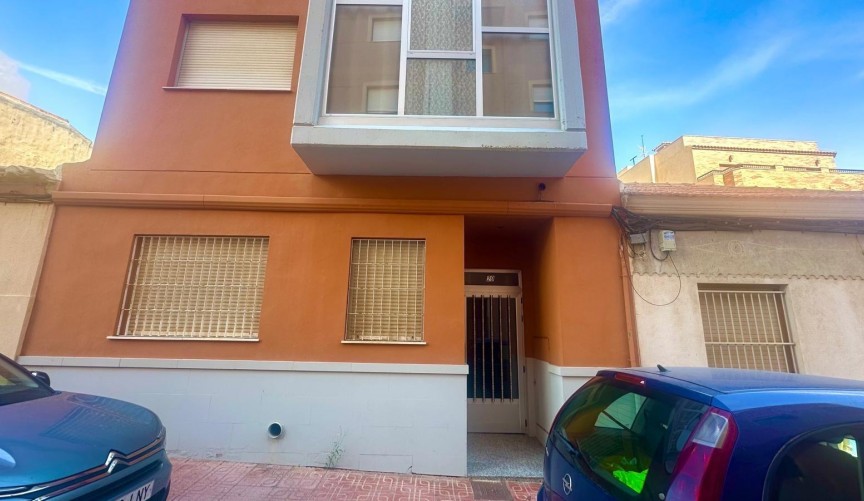 Resale - Apartment -
Torrevieja - La Mata