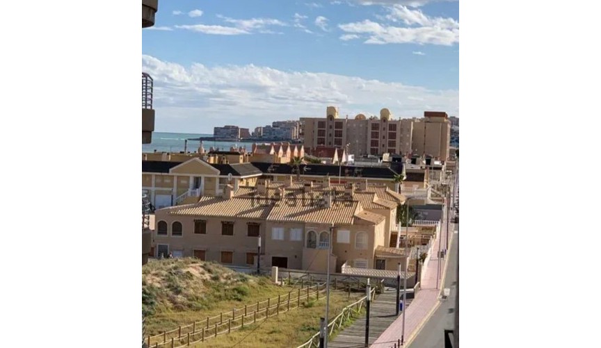 Resale - Apartment -
Torrevieja - La Mata