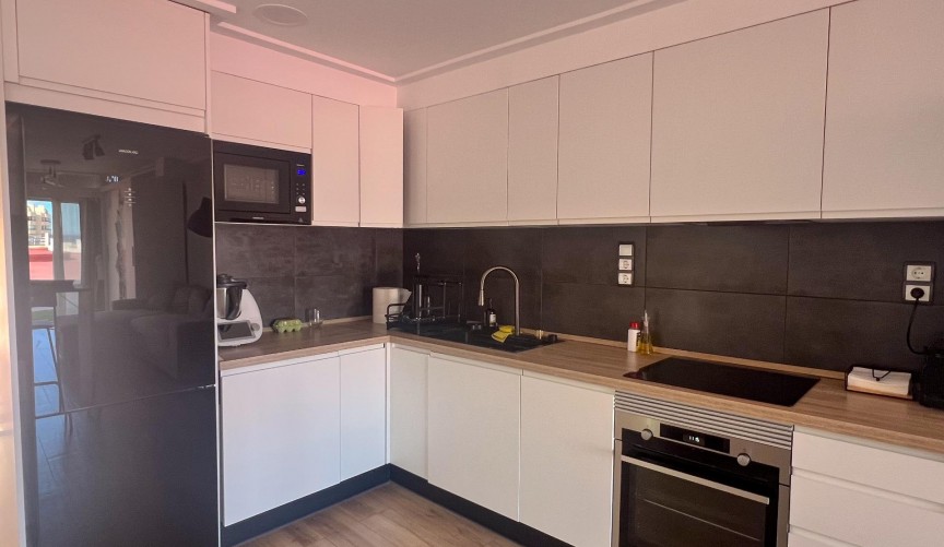 Resale - Apartment -
Torrevieja - La Veleta