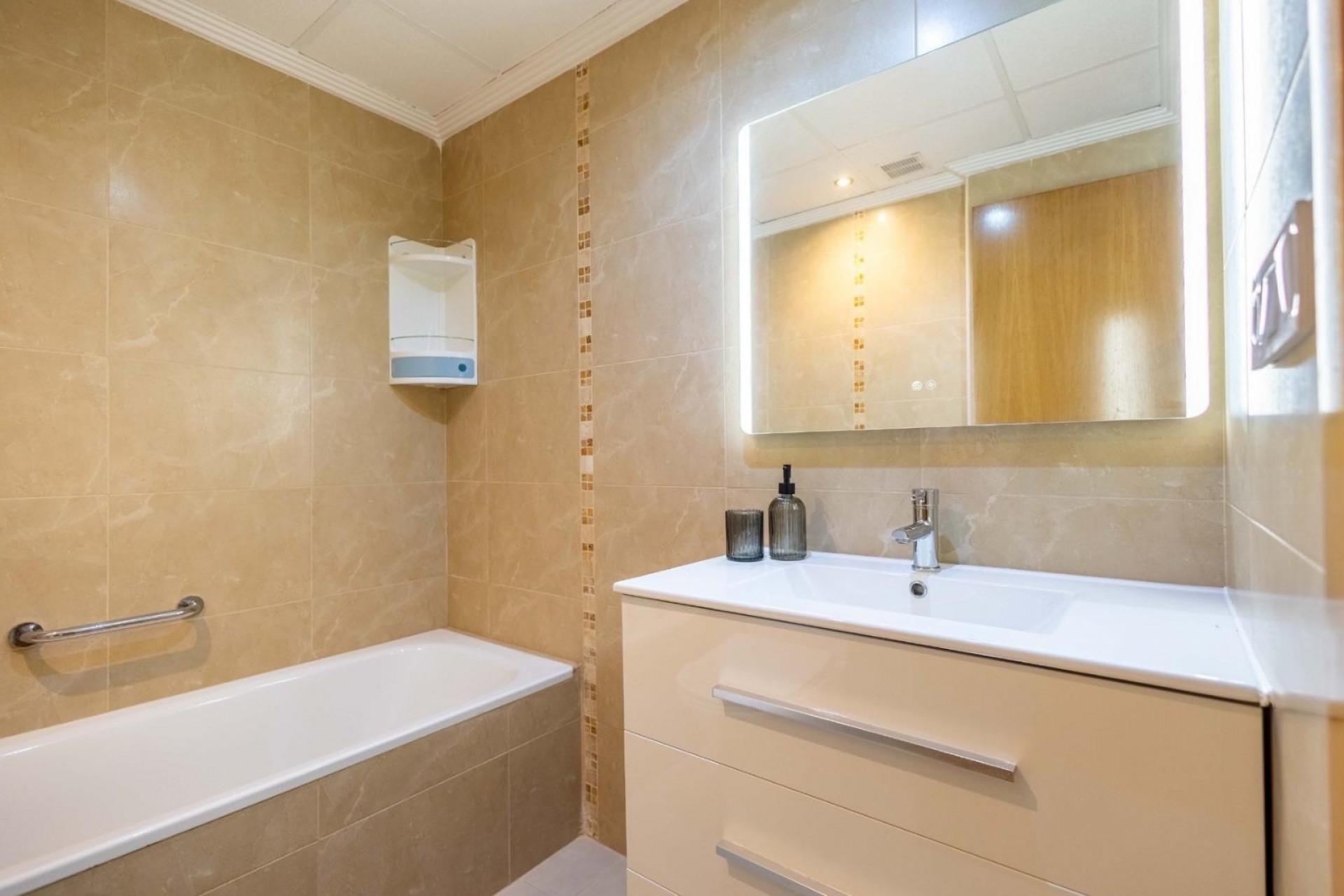 Resale - Apartment -
Torrevieja - Las Calas