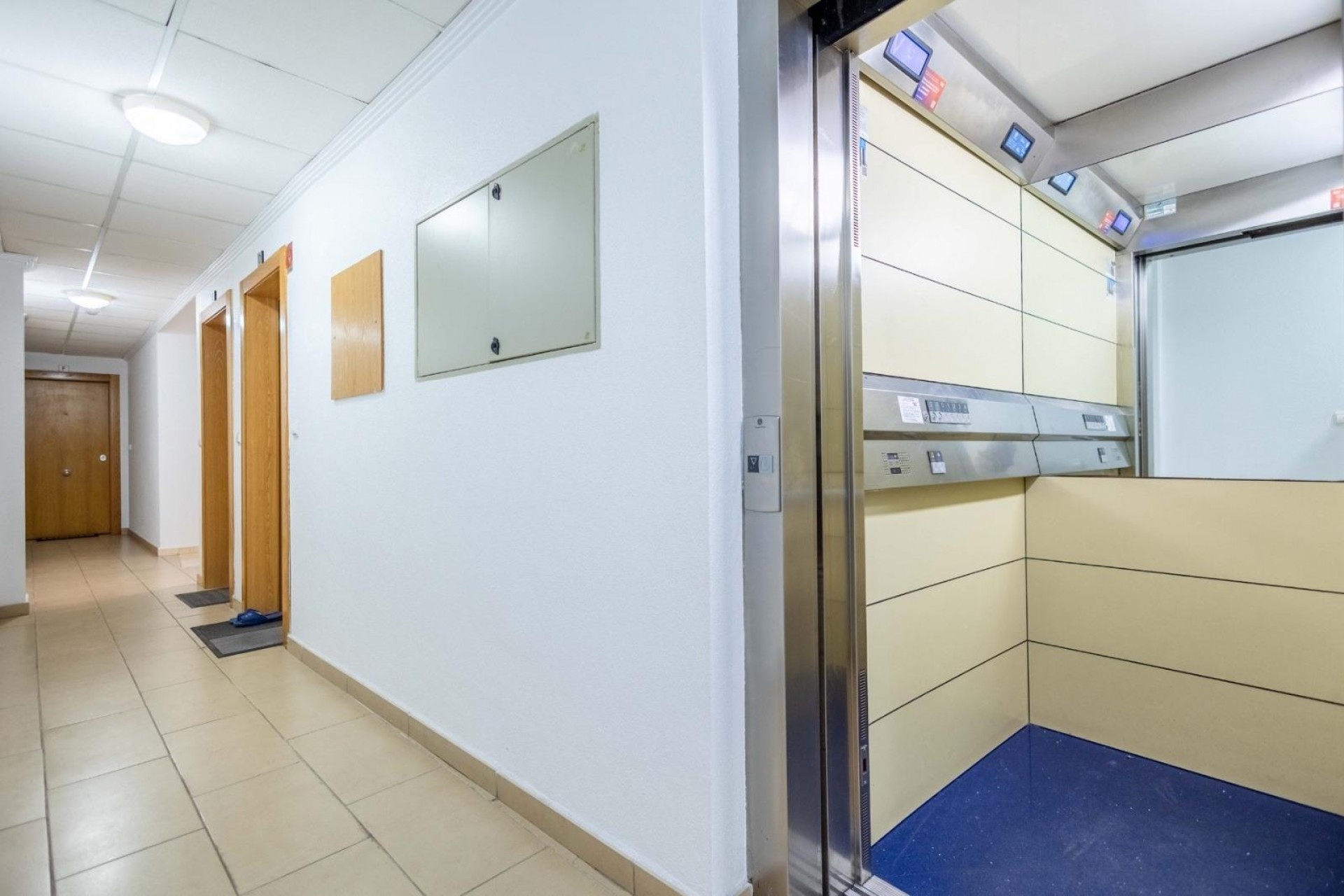 Resale - Apartment -
Torrevieja - Las Calas