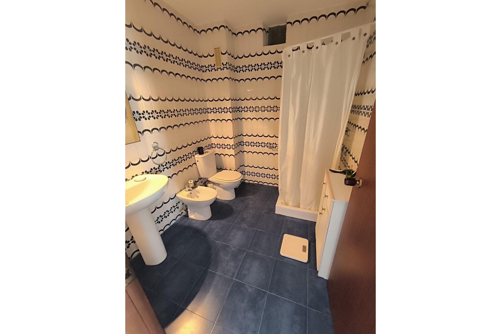 Resale - Apartment -
Torrevieja - Las Piscinas Naturales