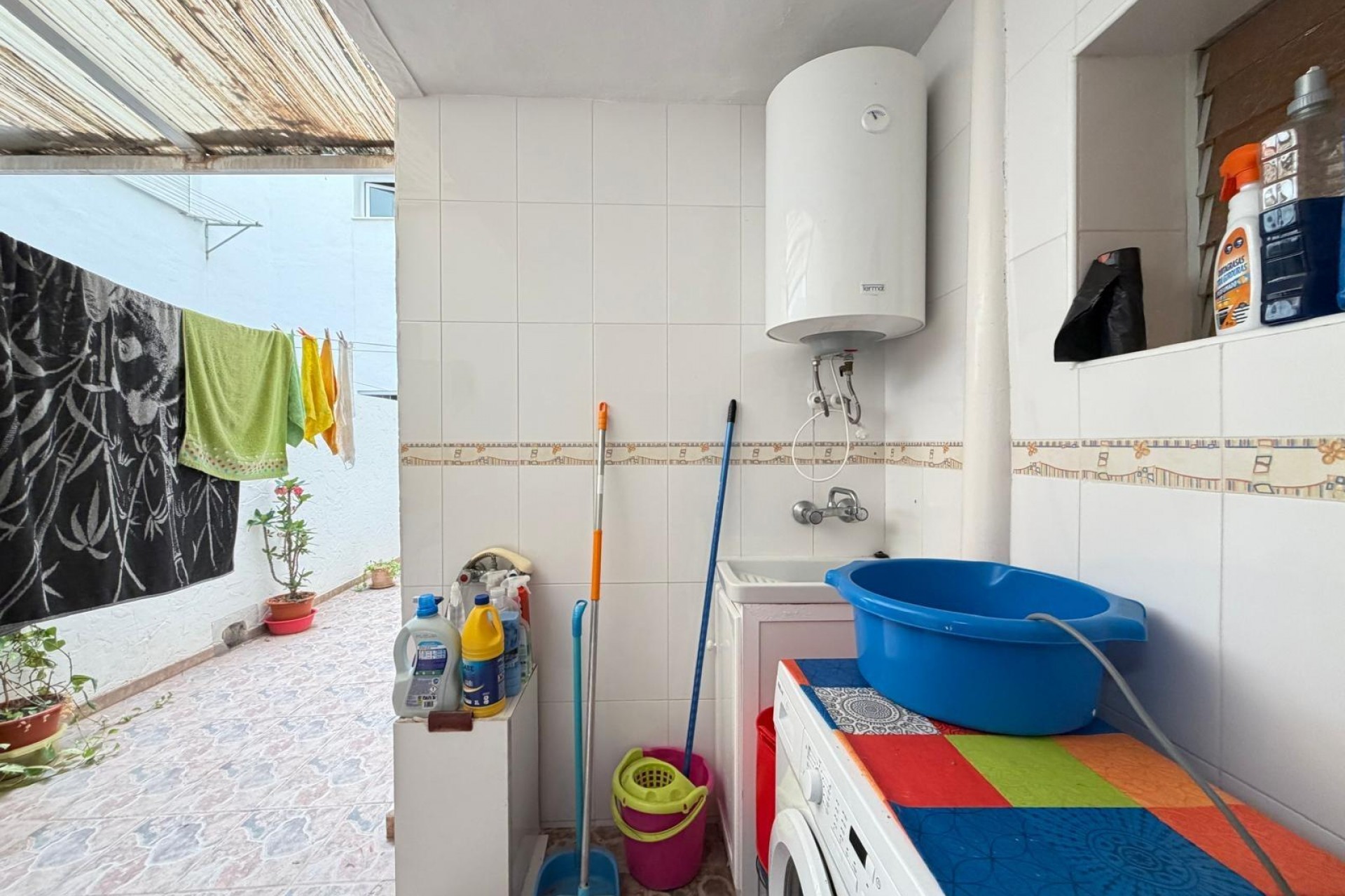 Resale - Apartment -
Torrevieja - Las Piscinas Naturales