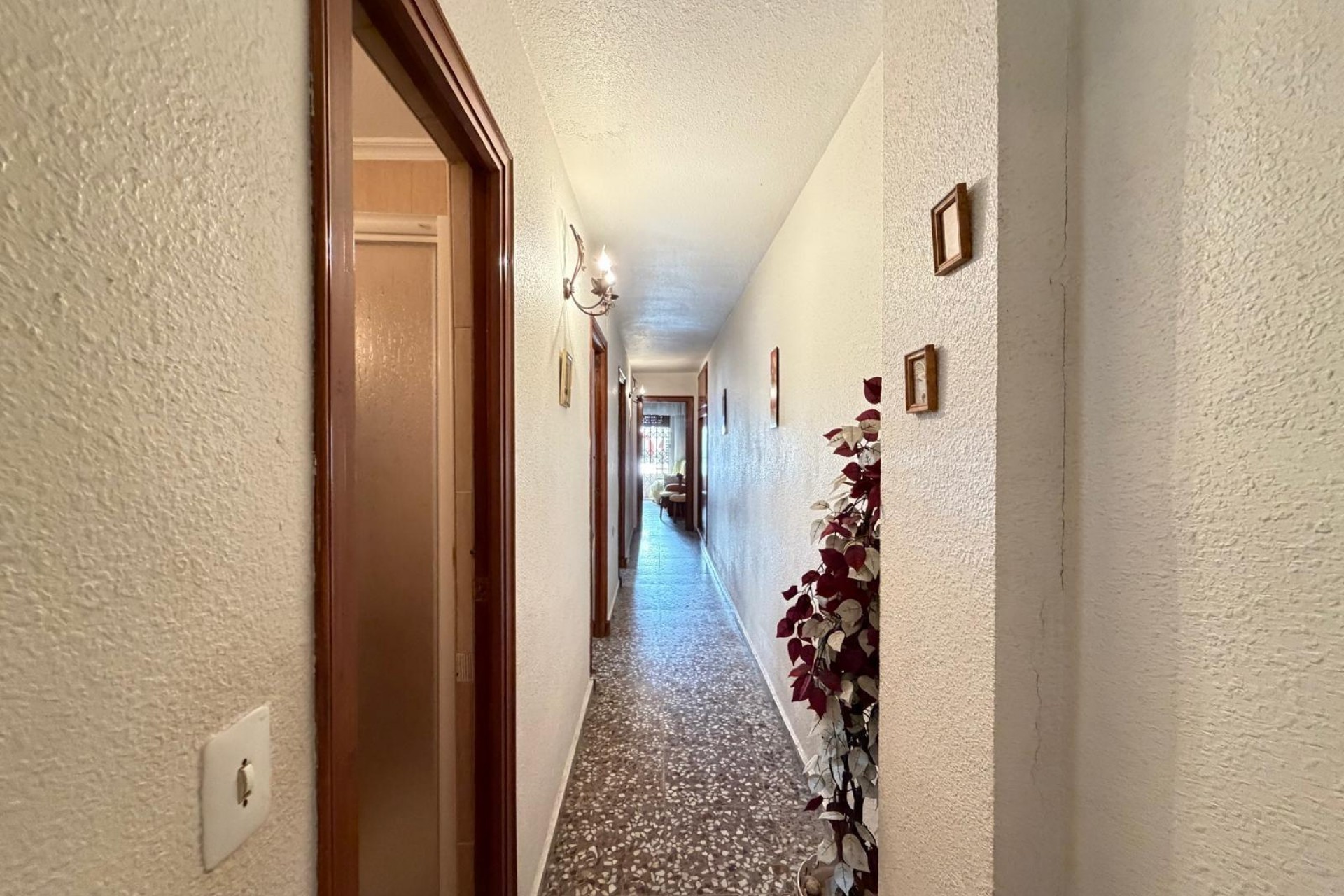 Resale - Apartment -
Torrevieja - Las Piscinas Naturales