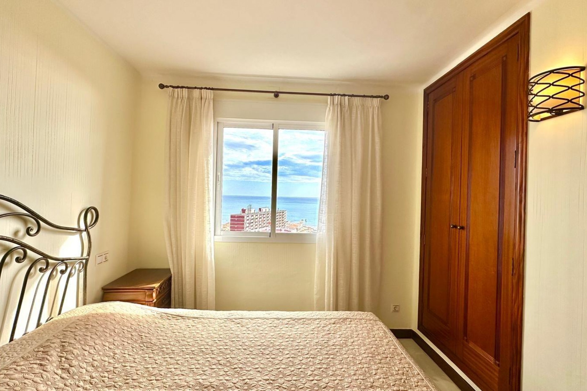 Resale - Apartment -
Torrevieja - Los Frutales