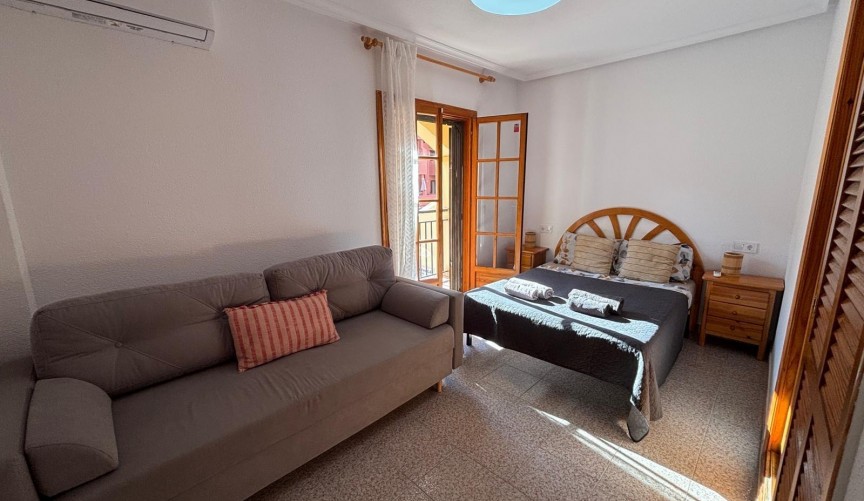 Resale - Apartment -
Torrevieja - Los Frutales