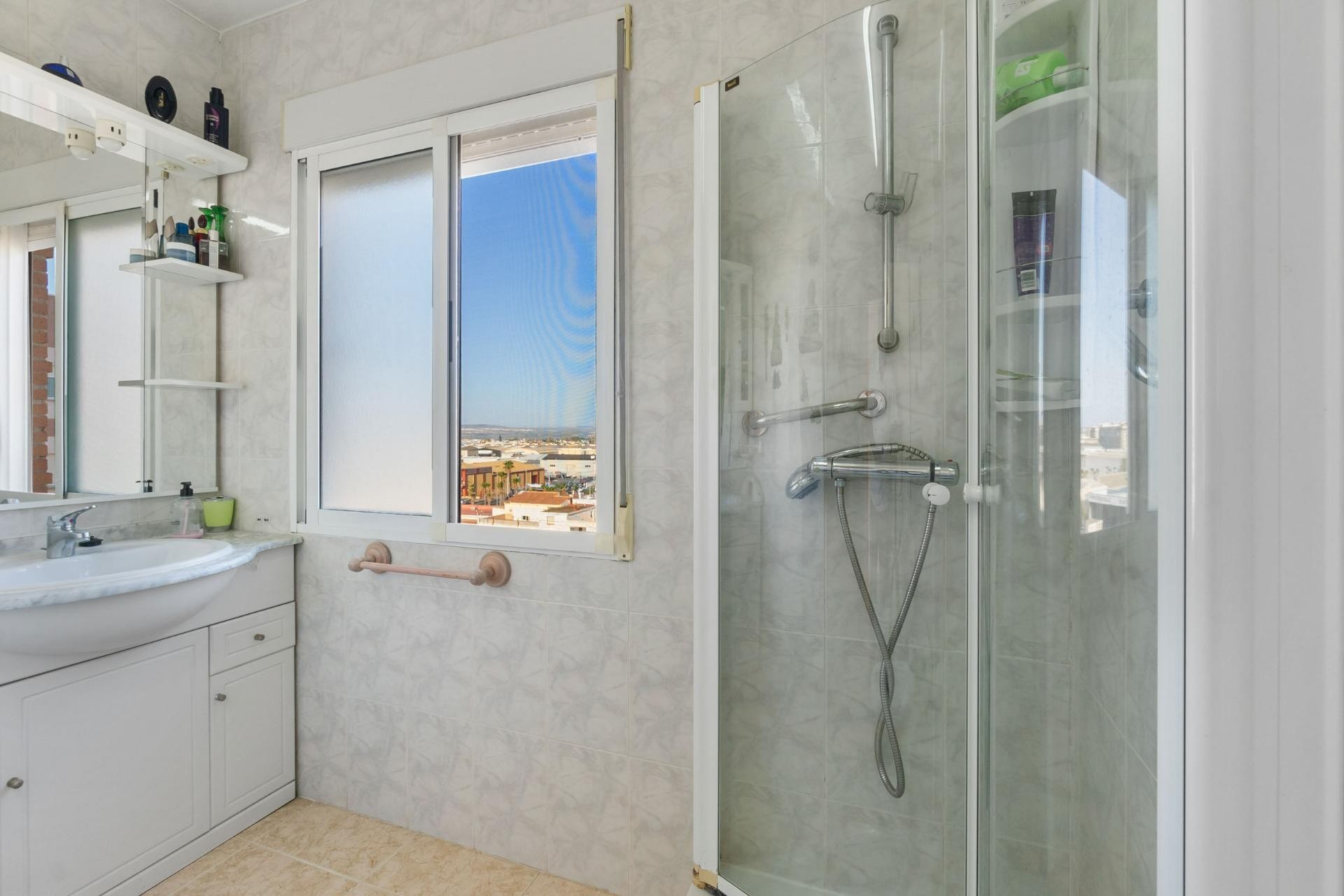 Resale - Apartment -
Torrevieja - Nueva Torrevieja