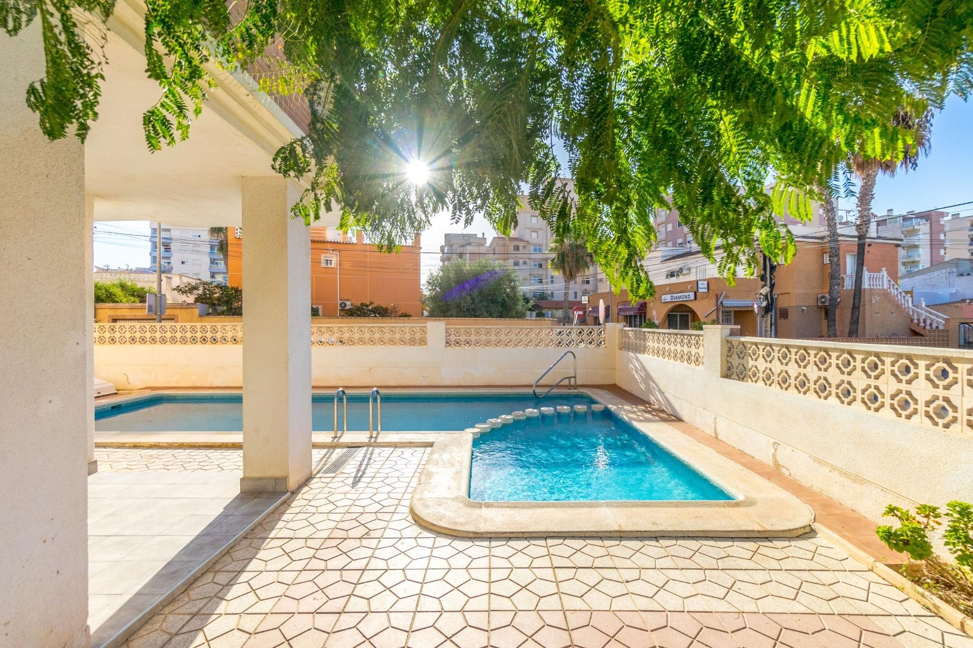 Resale - Apartment -
Torrevieja - Nueva Torrevieja