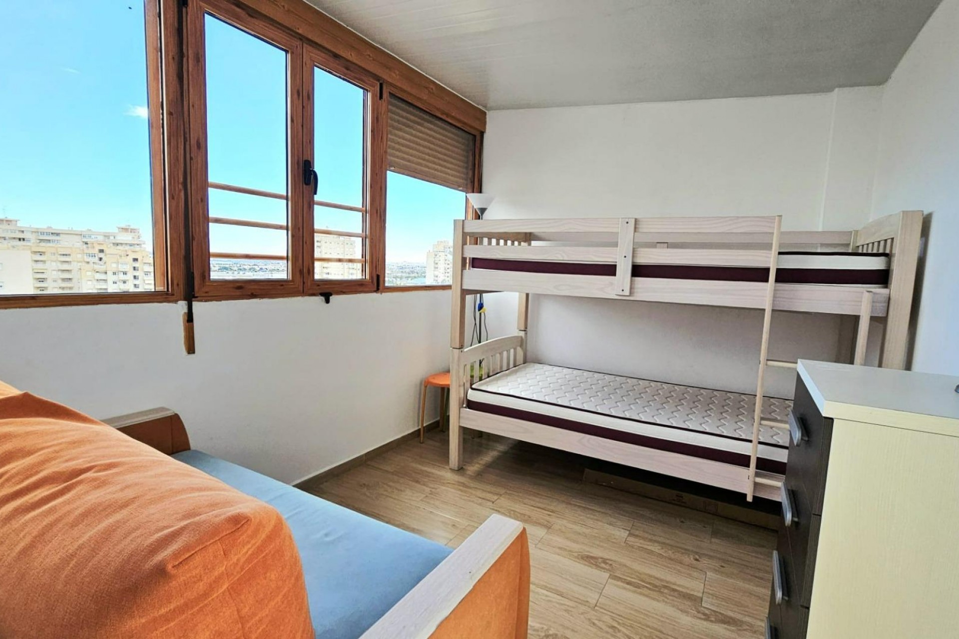 Resale - Apartment -
Torrevieja - Nueva Torrevieja