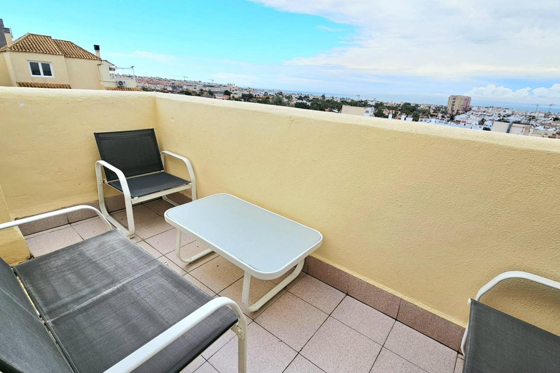 Resale - Apartment -
Torrevieja - Nueva Torrevieja