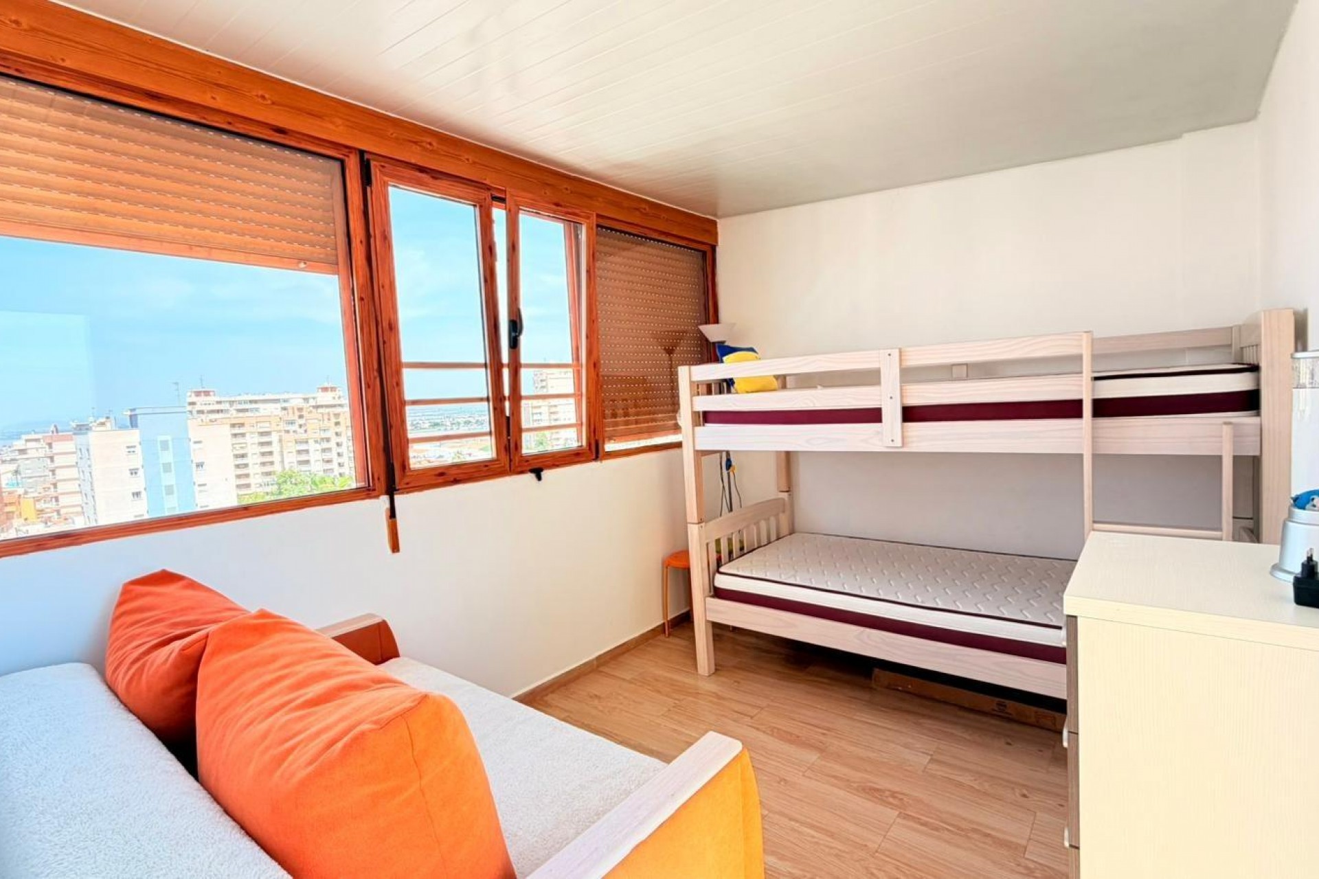 Resale - Apartment -
Torrevieja - Nueva Torrevieja