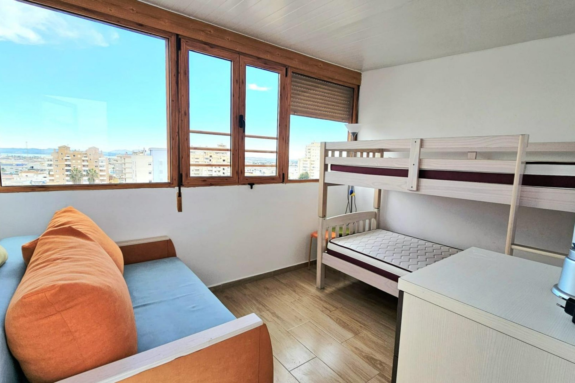Resale - Apartment -
Torrevieja - Nueva Torrevieja
